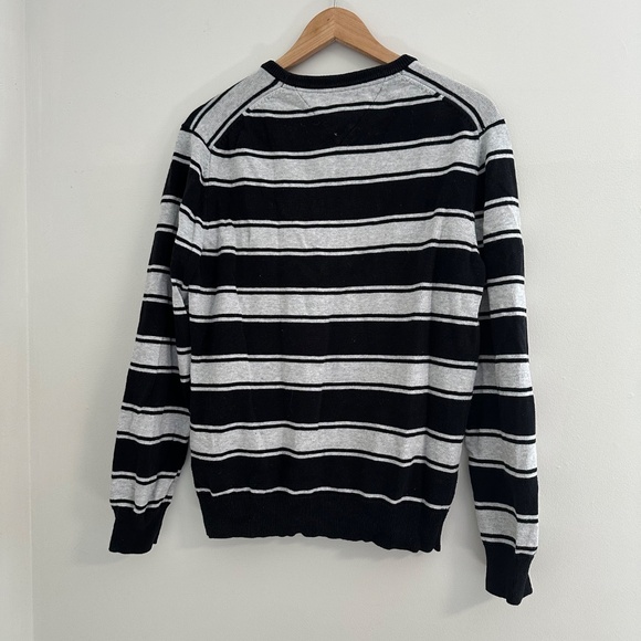 Tommy Hilfiger | Women’s Crew Neck Sweater Black and Gray Stripes 100% Cotton - Picture 2 of 5